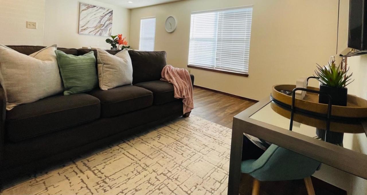 Ou-2 Bed 2 Bath Apartment Close To Ou Oklahoma Stadt Exterior foto